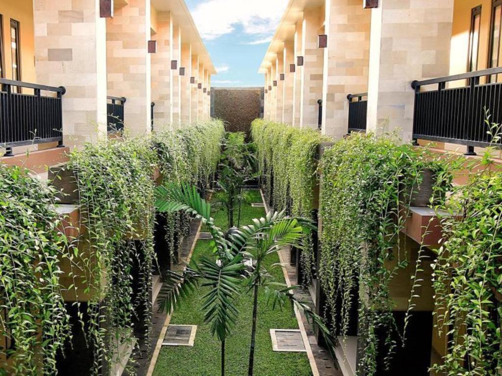 Bali Mega Hotel Jimbaran Exterior foto